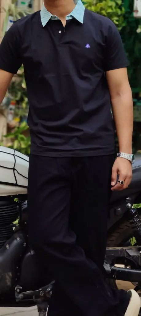 Premium Black Regular-fit Polo (M)