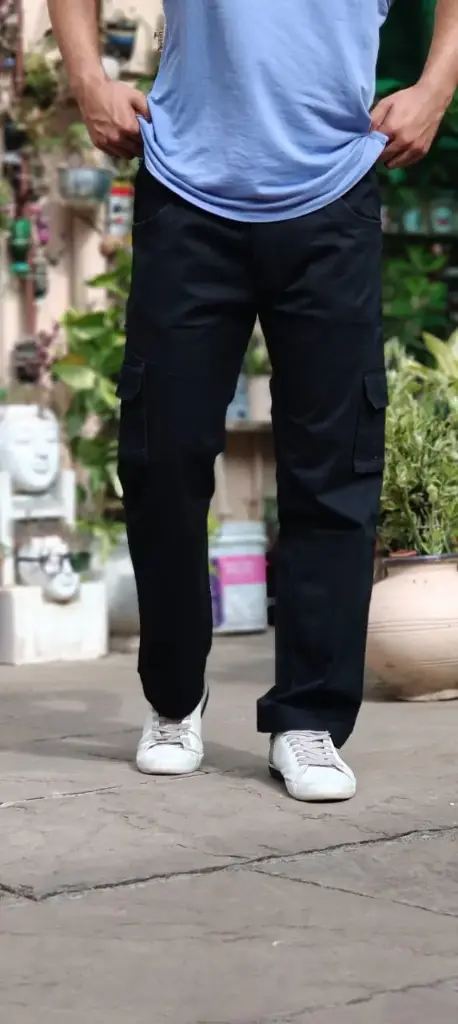 Black Straight-fit Cargo Pant