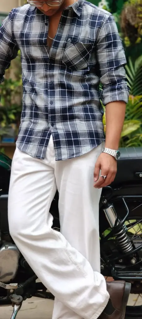 Buberry Classic Navy Windowpane Checks Shirt  (M)