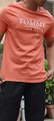 Orange Hilfiger t-shirt